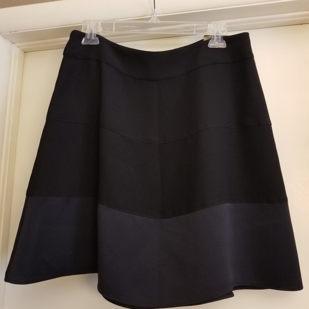 NWT Banana Republic navy professional tiered skirt